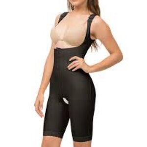 Isavela compression garment